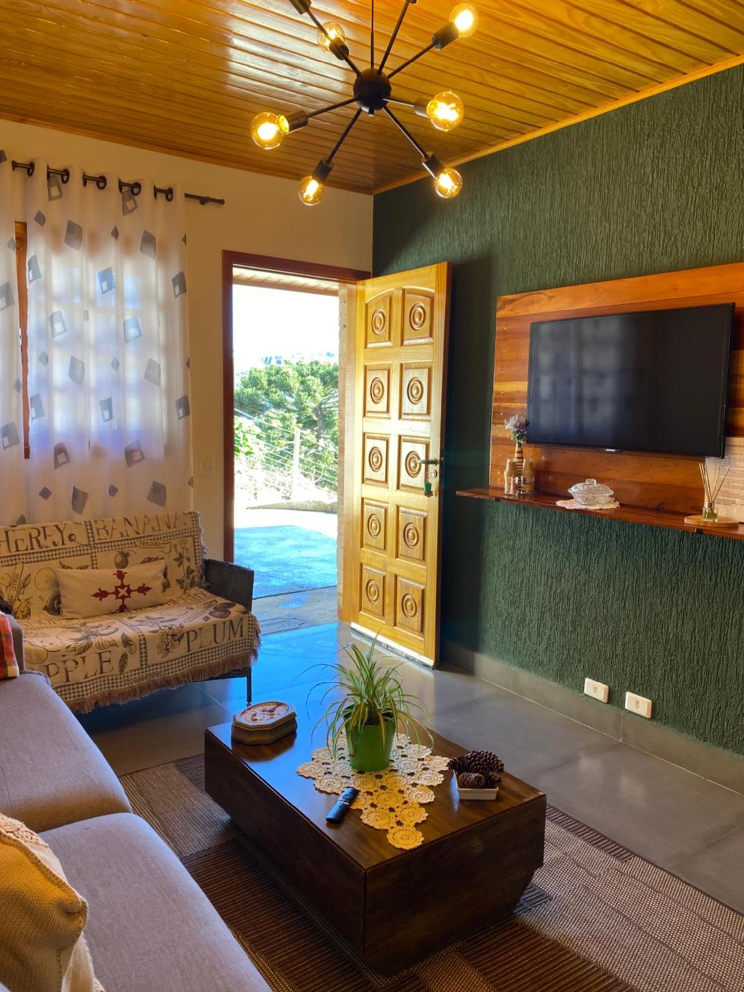 Casa Aconchegante Na Montanha Appartement Campos do Jordão Buitenkant foto